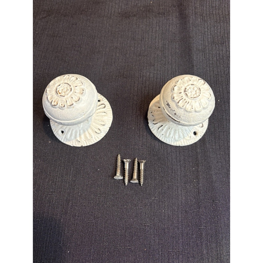 Vintage White Floral Door Handle Set Antique Cast Iron Style Knobs 2pc